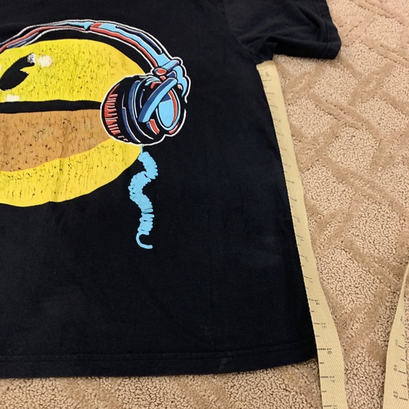 PAC-MAN Licensed T-Shirt - Picture 6 of 7